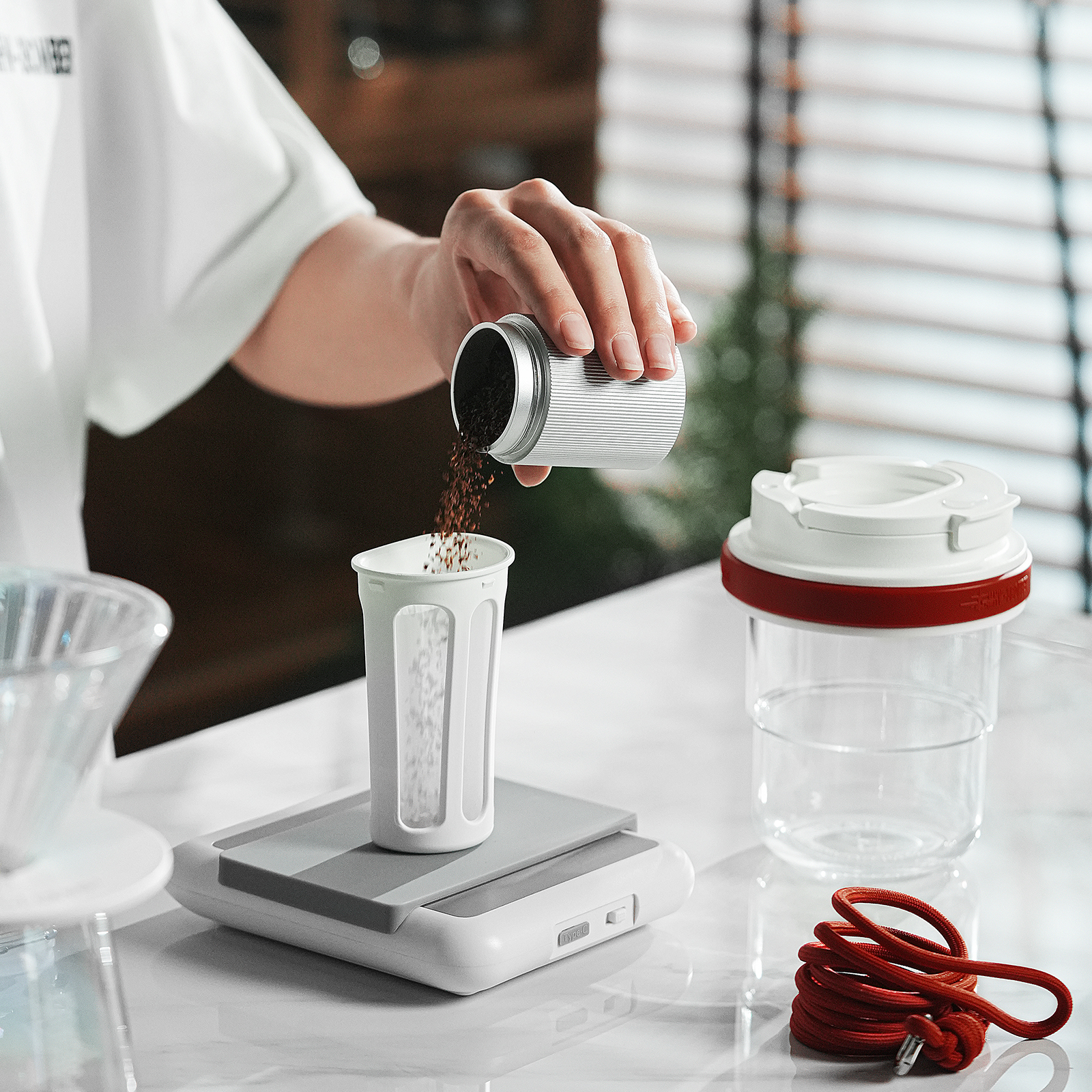 Coffee Tea Essentials - MHW-3BOMBER Portable Cold Brew Coffee Maker