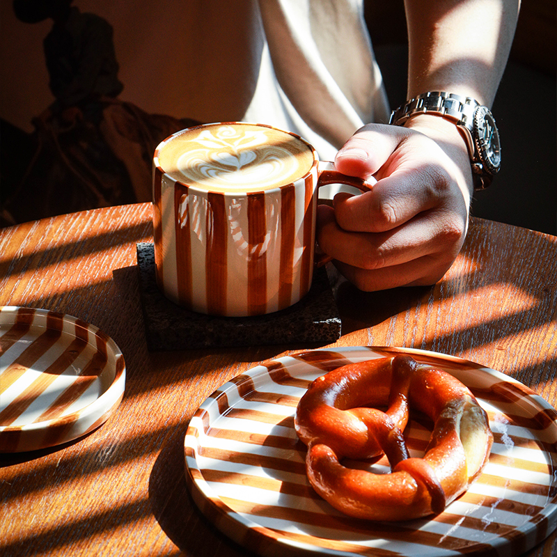European Striped Ceramic Coffe - Coffee Tea Essentials のレビューと価格